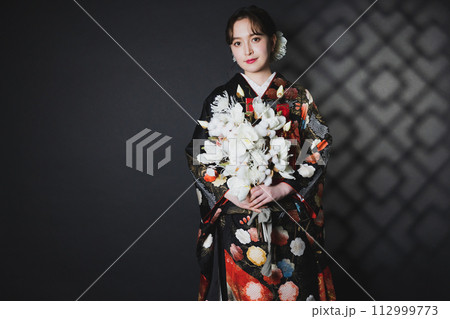 黒い大振袖　黒引き振袖　花嫁衣装　  112999773