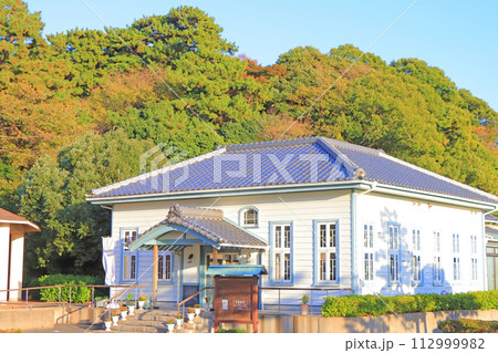 愛知県蒲郡市、海辺の文学記念館の風景 愛知県蒲郡市、海辺の文学記念館の風景 112999982