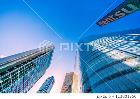 日本の東京都市景観 汐留のオフィス街などを望む 日本の東京都市景観 汐留のオフィス街などを望む 113001250