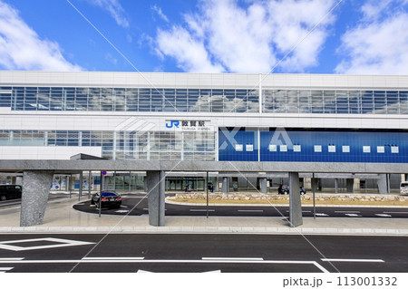 敦賀市、敦賀駅東口（やまなみ口）の風景 113001332