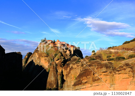 ギリシャ・テッサリア地方カランバカの世界遺産メテオラ修道院群 ギリシャ・テッサリア地方カランバカの世界遺産メテオラ修道院群 113002847