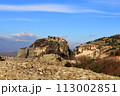 ギリシャ・テッサリア地方カランバカの世界遺産メテオラ修道院群 113002851