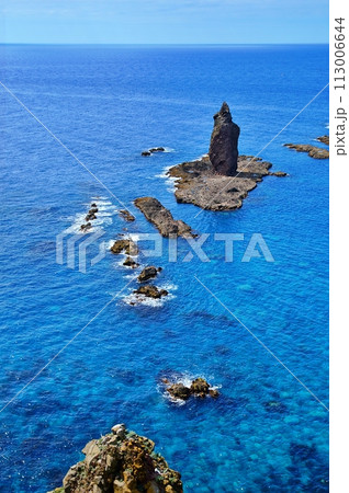 夏の北海道 積丹半島 神威岬から望む絶景 113006644