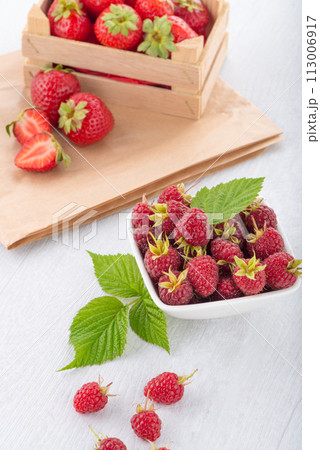 Fresh raspberry Fresh raspberry 113006917