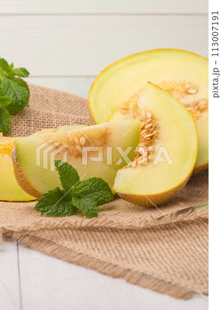 Honeydew melon 113007191