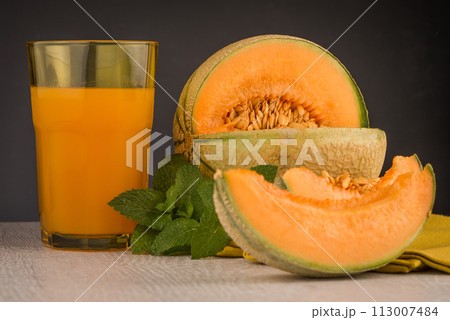 Honeydew melon juice Honeydew melon juice 113007484