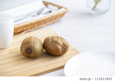 キウイフルーツ　グリーンキウイ 113013895