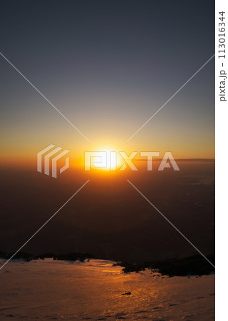 《鳥取県》冬の大山隠岐国立公園の風景【3月】 113016344