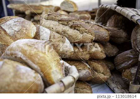 Detail of artisan and traditional bread, daily food, bakery 113018614