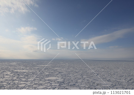 北海道イクシナ海岸冬遠景 北海道イクシナ海岸冬遠景 113021701