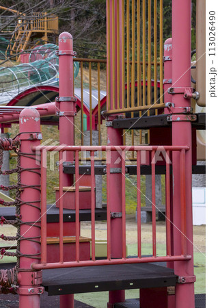 公園の遊具の風景 鳥取県 布勢運動公園 公園の遊具の風景 鳥取県 布勢運動公園 113026490