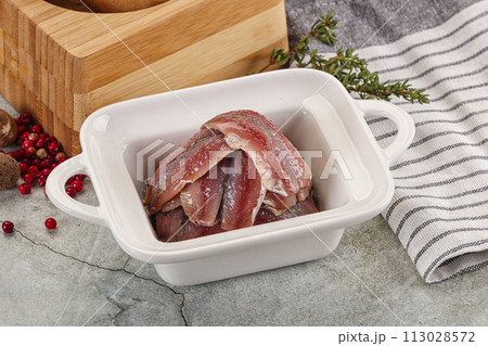 Anchvy canned fish fillet preserve Anchvy canned fish fillet preserve 113028572