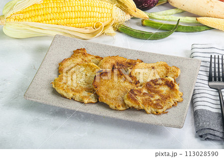 Tasty golden potato hash brown 113028590