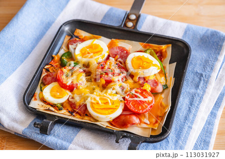 ワンタンの皮でピザ 113031927