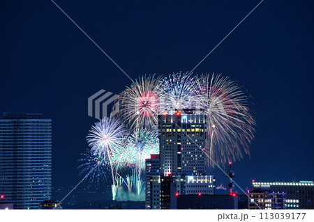 モエレ沼芸術花火の遠景 モエレ沼芸術花火の遠景 113039177