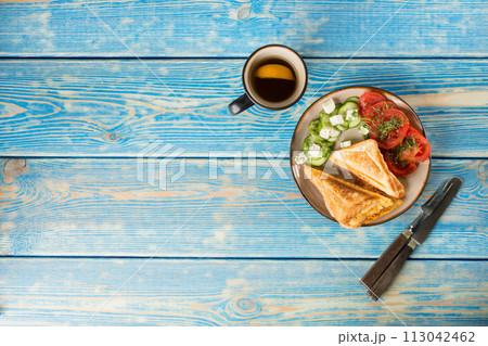 Sandwiches with cheese, tomatoes and cucumber. 113042462