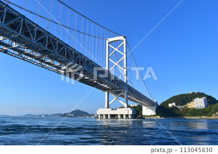 徳島　兵庫　渦潮　うずしおクルーズ　渦潮クルーズ　鳴門海峡　大鳴門橋 113045830