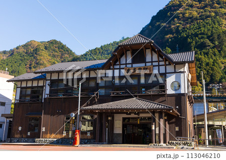 日本の駅舎 JR青梅線 奥多摩駅 日本の駅舎 JR青梅線 奥多摩駅 113046210