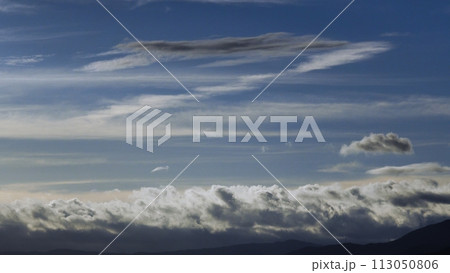 多様な雲が現れた初秋の朝空・望遠・空主体・230914am 多様な雲が現れた初秋の朝空・望遠・空主体・230914am 113050806