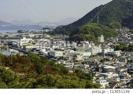 川之江城跡からの眺め 川之江港周辺 愛媛県四国中央市 川之江城跡からの眺め 川之江港周辺 愛媛県四国中央市 113051136