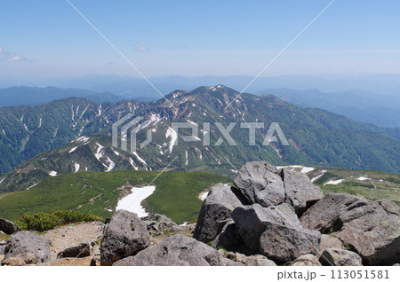 白山　御前峰から望む別山 113051581