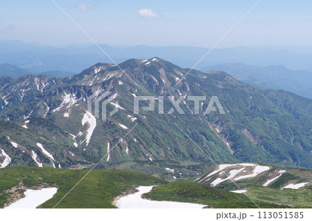 白山 御前峰から望む別山 白山 御前峰から望む別山 113051585