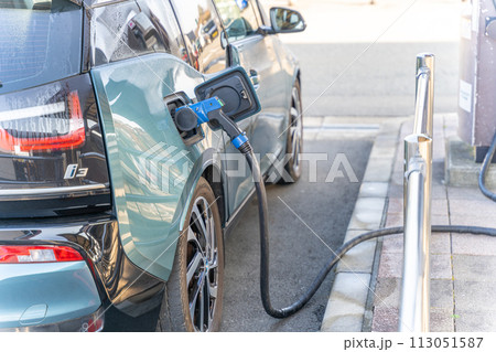 電気自動車 EV充電スポット 急速充電設備 EV QUICK CHARGER BMW i3 電気自動車 EV充電スポット 急速充電設備 EV QUICK CHARGER BMW i3 113051587