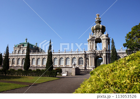佐賀県有田町 風情あるやきものの町の散策コース「有田ポーセリンパーク」 佐賀県有田町 風情あるやきものの町の散策コース「有田ポーセリンパーク」 113053526