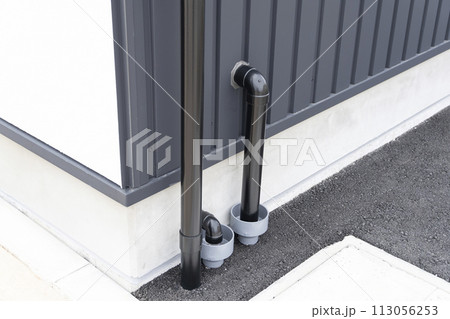 住宅の排水管 113056253