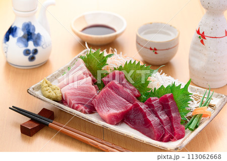 南紀勝浦港　本鮪 マグロの刺身（生）赤身、中トロ、大トロ 113062668