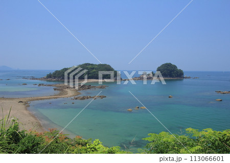 高知県宿毛市 晴天の咸陽島の風景 高知県宿毛市 晴天の咸陽島の風景 113066601