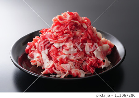 牛肉 切り落とし 山盛り 牛肉 切り落とし 山盛り 113067280
