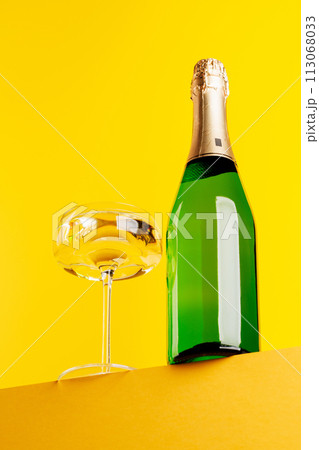 Champagne elegance Champagne elegance 113068033