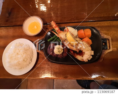 宮古島牛ひれステーキとロブスター 113069187