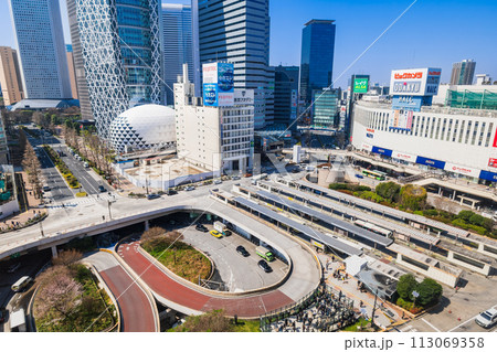 東京　新宿駅西口 113069358
