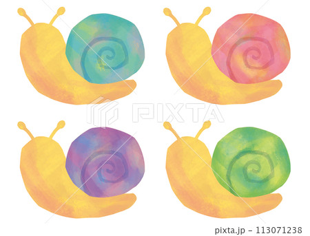 かわいいカタツムリのイラストセット かわいいカタツムリのイラストセット 113071238