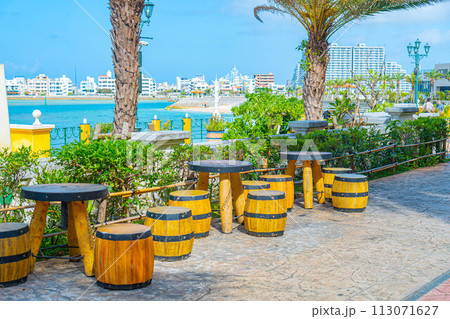 アメリカンビレッジ 快晴 青空 海 街並み 夏 旅行 アメリカンビレッジ 快晴 青空 海 街並み 夏 旅行 113071627