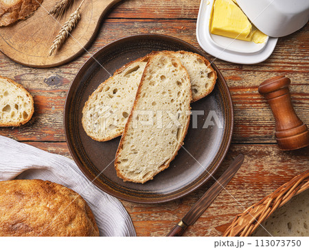 Sliced homemade bread 113073750