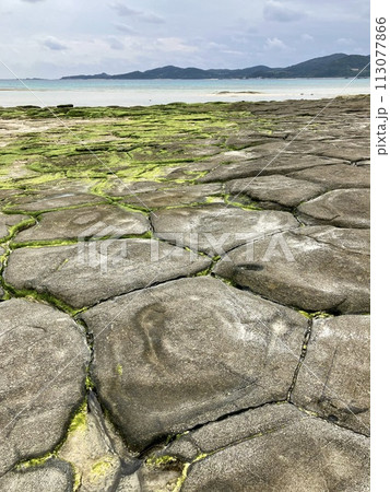 久米島 久米町 奥武島の畳石 久米島 久米町 奥武島の畳石 113077866