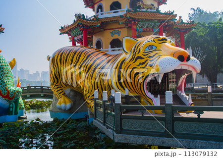 龍虎塔出口~蓮池潭~(台湾-高雄) 龍虎塔出口~蓮池潭~(台湾-高雄) 113079132