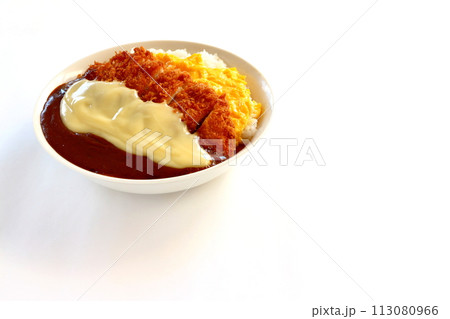 オムレツチーズカツカレー オムレツチーズカツカレー 113080966