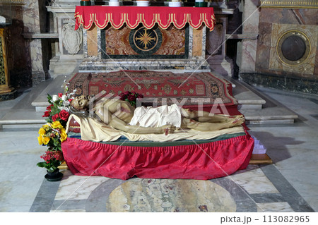 Body of Christ in the Church San Giacomo in Augusta in Rome, Italy 113082965