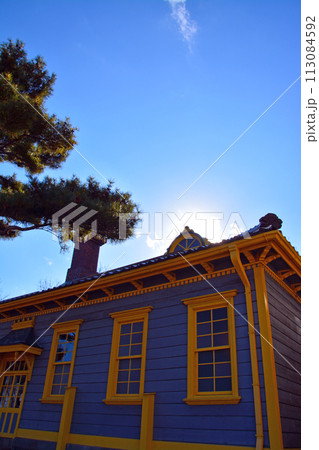 威風堂々たる明治期の西洋風館「旧函館区公会堂」 113084592