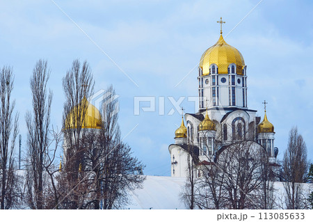Easter. Christian cathedral with golden domes Easter. Christian cathedral with golden domes 113085633