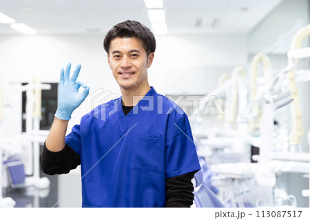 歯科医　デンタルケア　OK 113087517