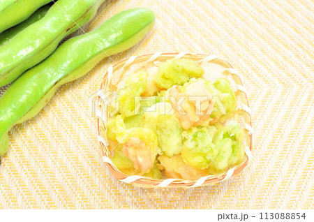 ソラマメとむきエビの天ぷら 113088854