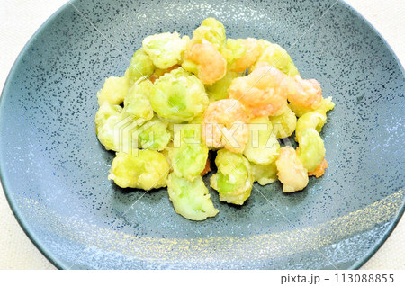 そら豆とむき海老の天ぷら そら豆とむき海老の天ぷら 113088855