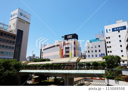 【神奈川県】JR藤沢駅南口の小田急湘南ゲート と湘南藤沢オーパ 【神奈川県】JR藤沢駅南口の小田急湘南ゲート と湘南藤沢オーパ 113089508