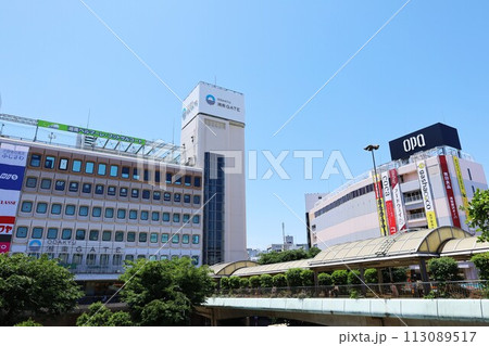 【神奈川県】JR藤沢駅南口の小田急湘南ゲート と湘南藤沢オーパ 113089517