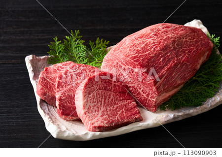 宮崎県産黒毛和牛　もも肉（シンシン） 113090903